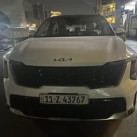 سيارة سورنتو 2025  مكفولة كفالة عامة للتواصل الرقم 07766328153
