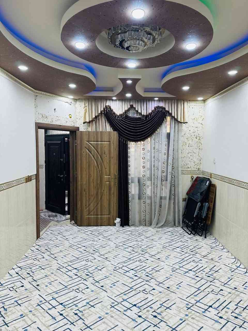 سلام علیکم     
#_خانووی_دووقات بۆ فرۆشتن 
ناونیشان قه زاي ڕزگاری (سموود) 
نزيك حزبي شوعي

◼️ گەڕەکي گه رميان (نزيك حزبي شوعي
◼️كولاني سبكراوه 
◼️ ڕووبەری 5 بە 20 = 100 مەتره 
◼️ريگه پيدانه   ڕووی له خؤري به يانيه 
◼️ فوول مۆدێرن و سەردەمیانە کراوە  
 مواسەفاتەکانی پێکهاتوون لە ،👇

( کامل دەکتی مەرکەزی بۆ کراوە _ مەترو بیست کاشییە  _ دەرگای ئەسڵی بۆ بەکارهێنراوە _ کۆڵانی سبكراوه _ نزیکی مەکتەبە )
✍️ژوورەکانی ئەم خانووه پێکهاتووە لە 👇

◼️قاتي يه كه م پيك هاتوه
🔶 میوان 
🔶 مساعد مطبخ
🔶 هۆڵێک 
🔶 ژوورێکی نوستن
🔶 ڕۆشنایی 
🔶 مشتەمەلات 
قاتي  دووميش وك  قاتي يكمه
دوو ژوري نوستن له گه ل هؤليك
بؤه زانيني نرخي ئه م خانوانه خاليك له كوميند دانه

بؤ زانيارى زياتر پةيوندى بكةن بة يةكيك لةم ژمارانةى خوارةوة👇
📞☎️
***********
***********
