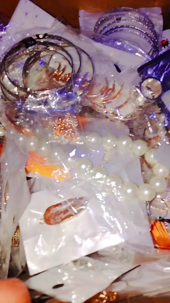 شلعه اكسسوارات اخر كارتون بي تقريبا ٢٠٠ وفوك قطعه ٥٥ الف توصيل مجاني


**إذا كنت صاحب هذا الإعلان وتريد حذفه لأي سبب، رجاءا أرسل رسالة إلى الدعم الفني**