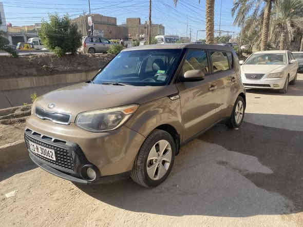 كيا صول 2016 وارد امريكي
-محرك 1600 gdi  

- ضربتها وجاملغ عكس سايق  ابيع مكينة ضعيفة 

-  تحكم ستيرن ٤ جهات

- ٣ وضعيات قيادة ايكو ، نورمال ، سبورت

- شاشة 

-كشنات 

- كاميرا 

- حاكية مع ربط موبايل

- كروز سرعة

- نظام ايكو تقليل استهلاك الوقود

- Aux

- Abs مانع انزلاق

-سعر على اتفاق 
لاتصال على ارقام 

‭0771 314 7888‬
