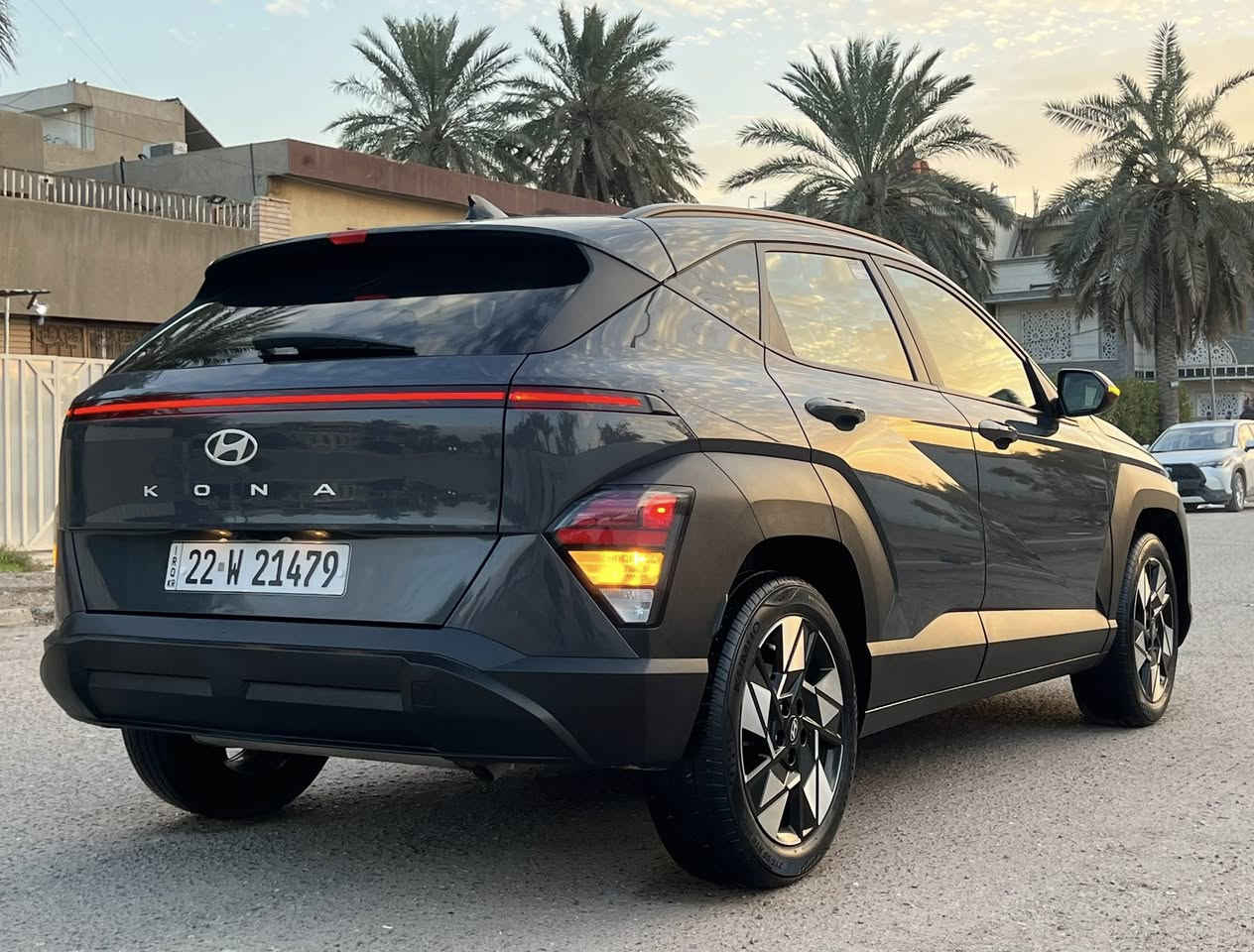 السلام عليكم
هونداي كونا وارد امريكي موديل(2024 )  
 ترقيم جديد اربيل وكاله تحويل مضمون 100‎%‎
ترقيم جديد هزه السيارة 100‎%‎ 
 حادث السيارة بسيط جدا شبر بلبنيد وشبر بلجاملغ باقي السيارة كفاله عامة السيارة جديدة بمعنا الكلمه
( ماشية 29 الف مشي امريكا فقط )
ليبل واحد بدون فتح بدون تبديل
""مواصفات Sel
(داخل ابيض)
بصمة تشغيل . بصمة ابواب . بصمة صندوك
هندبريك بصمه
كشنات كهرباء 
تبريد قتعتين خلفي
تبريد لمس بيانو منفصل حار بارد
ويلكب جبير فراشة 
محرك 2000 دوش
منافذ typse
مصابيح LED أمامية.
مصابيح LED خلفية.
اشاير مري 
رادار امامي مانع تصادم
رادار بلمري نفطه عمياء 
تحديد مسار 
رادار خلفي تنبيه عبور + بريك ذاتي
نظامي  Android Auto و Apple CarPlay.
شاشة جبيرة متصله كار بلي 
تشغيل عن بعد
لايتات امامية عدسات زنون
السيارة كامله مكمله كتلوكات الشركة ارضيارت الشركة
دهن فلاتر كله جديد مابي نقص
العنوان بغداد /
استفسار *********** وتساب
