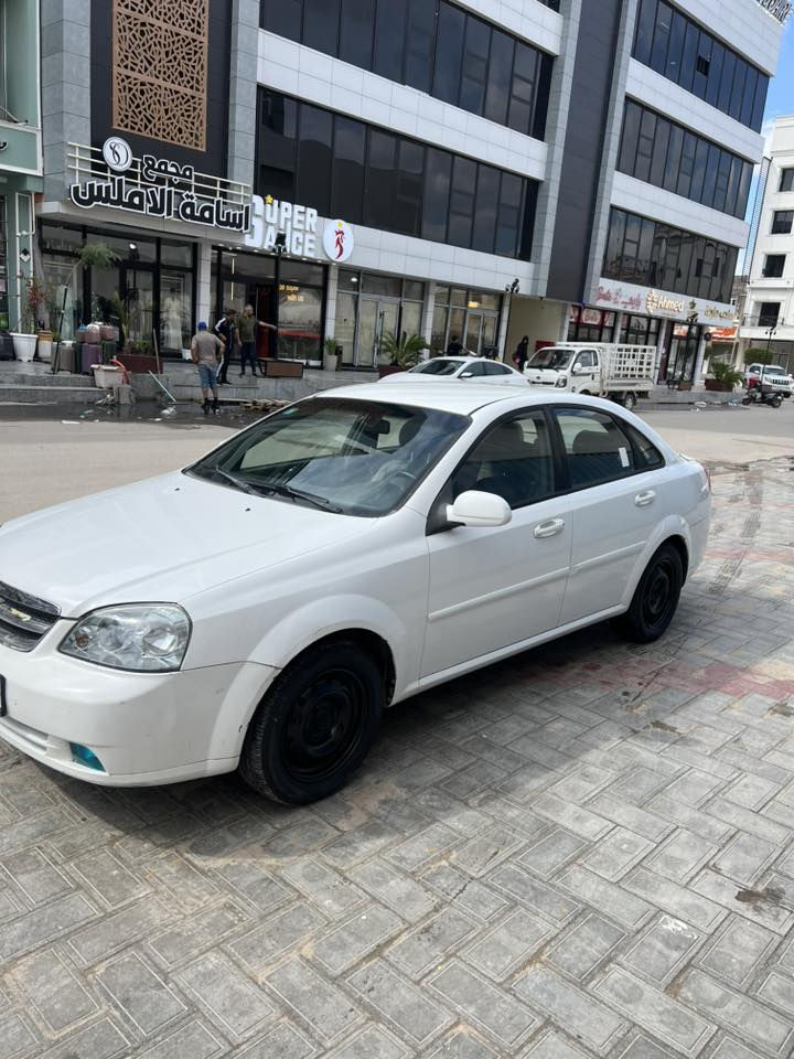 اوبترا 2011
كير مكفول
محرك جديد شادلها مكفول ما ماشي
السياره نظيفه  فقط داخل ما طالعه محافظات و السياره نظيفه  و نشطه شوفه عينك
حداديه جديده
مشط ستيرن جديد
ماكو تنقيص و لا تبخير بالدهن 
بس جاملغ مصبوغ
السعر 84
السياره بأسمي سنويه 2030 تحويل ثاني يوم
اي استفسار ***********
السماوه
