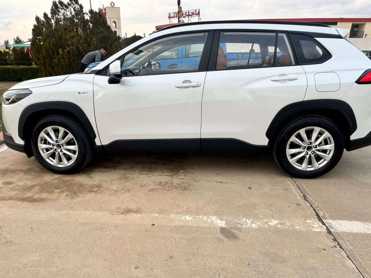 كورلا كروس 2025 هايبرد مكفوله كفاله عامه من اي @شخط رقم بغداد ماشي 14 الف / اتصال ***********   
السعر 27500
