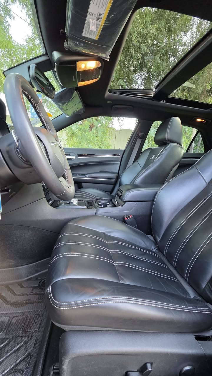 أوباما S موديل 2023
كلين تايتل مكفوله كفالة عامة بدون صبغ بدون بارد بدون اي ملاحظه فوووول مواصفات بصمه بانوراما تشغيل عن بعد كشنات جلد وكهرباء ودمام بالصندوق وشفتات ستيرن وحساسات أمامي وخلفي وشاشه وكاميره أصلي لايتات زينون وبك لايت لد وكشافات وحاجب لد ماشيه 44مايل سيارة جديده خام وجاهزه رقم شمالي متواجد بلموصل بالمجموعة الثقافية للإستفسار 
***********
***********
