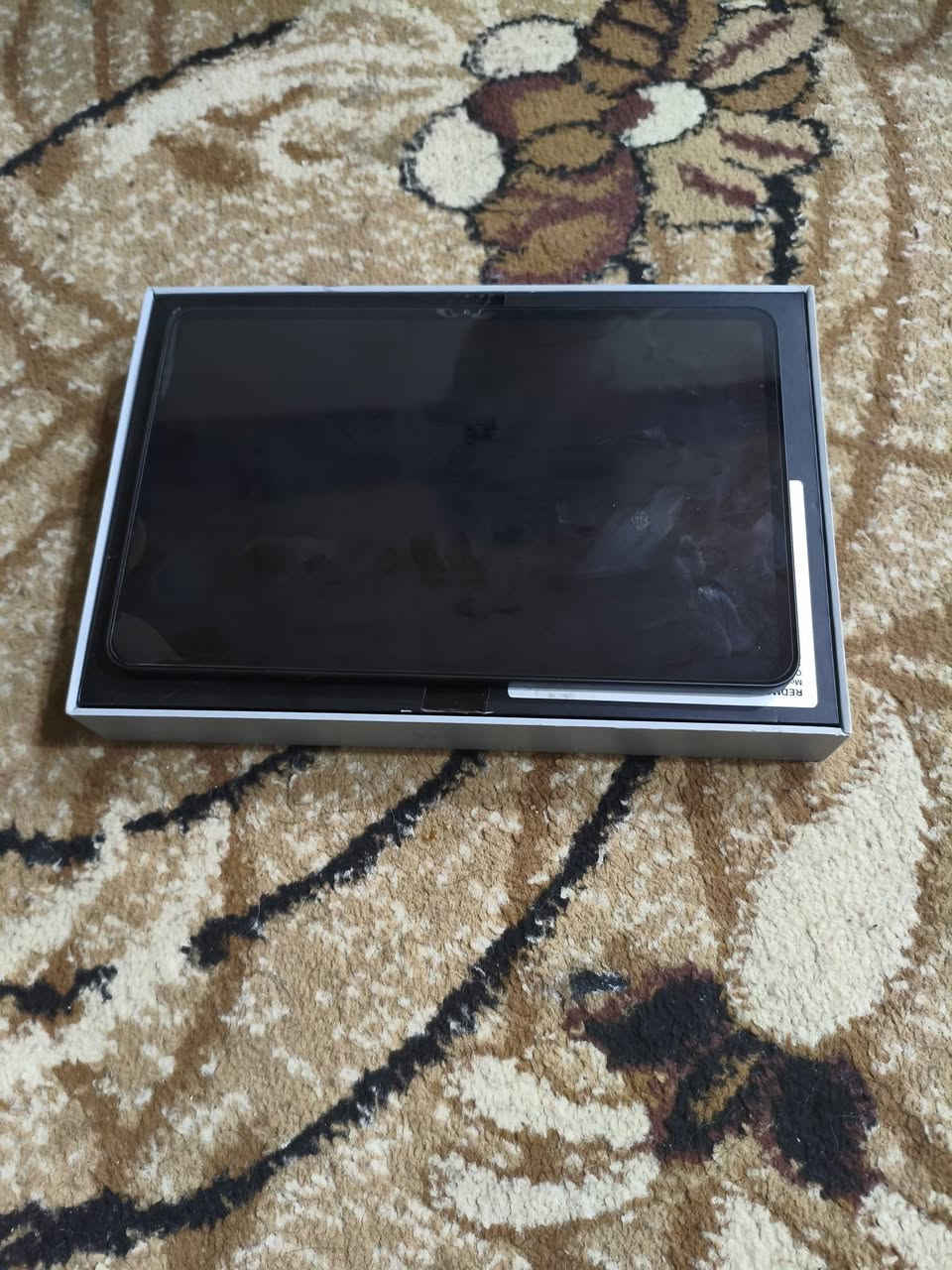 سلام عليكم ايباد ريد مجك استره ذاكره 256 نضافه 100/100 مابي شخط سعر 650 مجال قليل ***********
