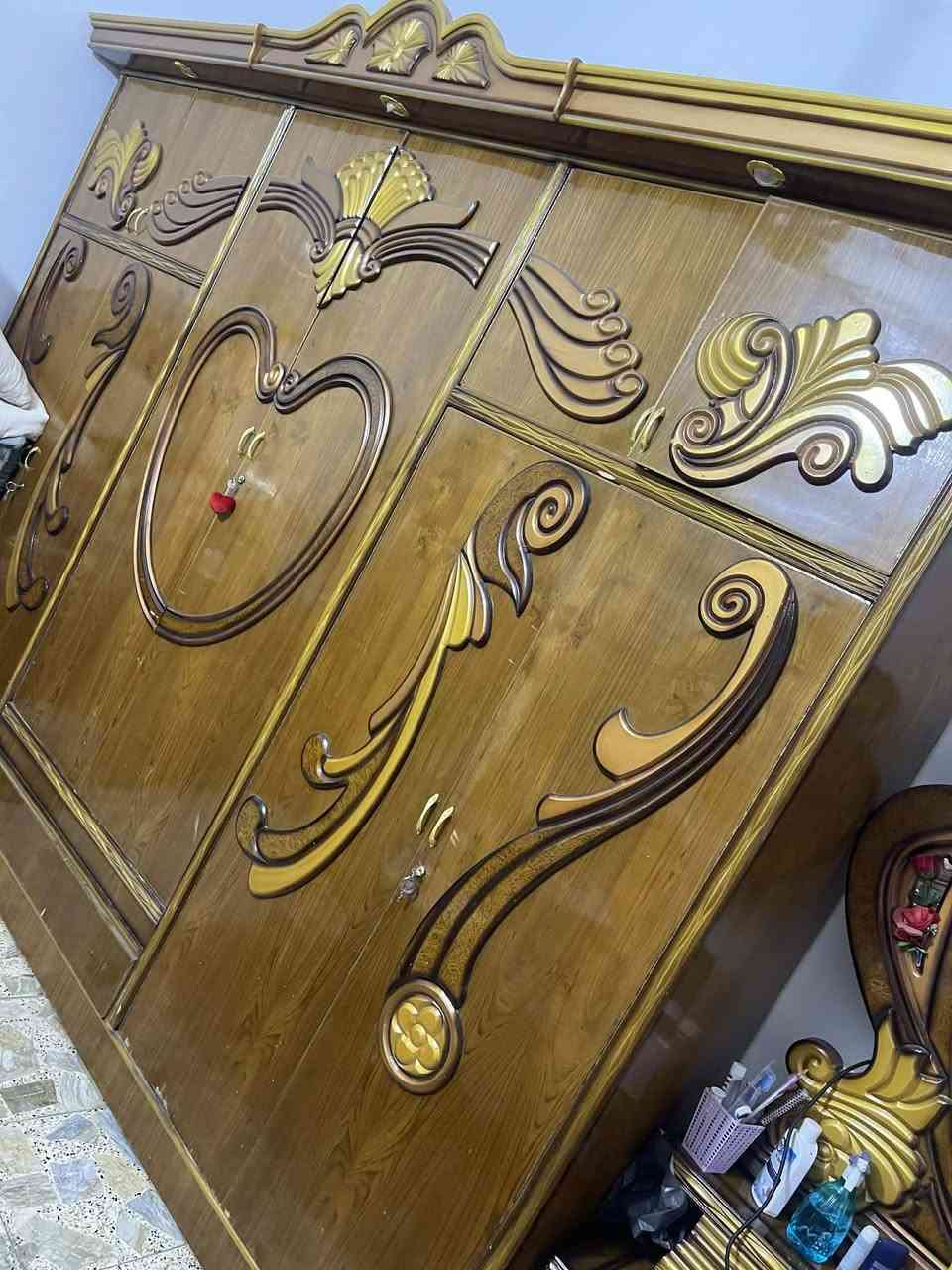 للبيع غرفه نوم حطاطه سعر ٧٥٠ وبيه مجال ع خاص
مكان رمادي الجزيره البوذياب 
*********** بي اوتساب
