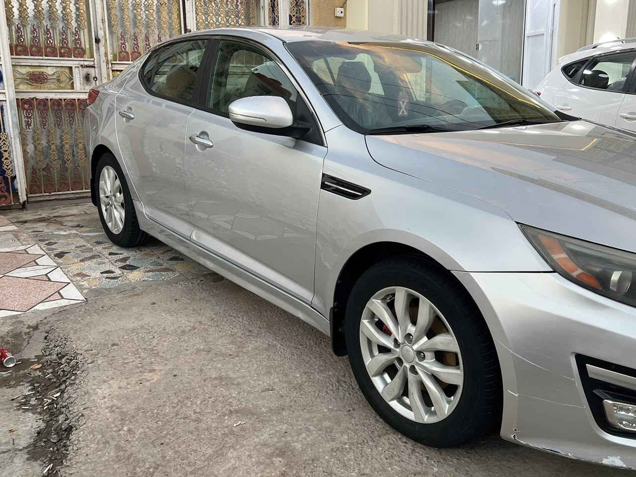 كيه اوبتيمه  موديل ٢٠١٥كفاله عامه فول مواصفات بصمه كشات جلد تدفئه تبريد بالكشنات داخل لون بيجي حساسات خلفي امامي رقم ميسان سونيه مجدده السعر120وبيها مجال الاتصال ***********
