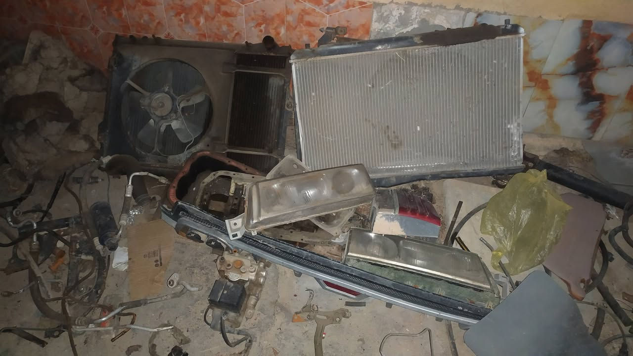 السلام عليكم عدي مجموعة غراض بونتيشا دبلات اماميه زوج وطبلات زوج وبريشر ولايت وبك لايت جهة العبري اليمن وراتيترات زوج مال محرك ومال التبريد ويوبيس ويدة باب خلفي وسكن جهة اليمنه عوزه بس جامه
مكاني ناصريه المركز ابيعهن كلهن شلعه وحده سعرهن 100


**إذا كنت صاحب هذا الإعلان وتريد حذفه لأي سبب، رجاءا أرسل رسالة إلى الدعم الفني**