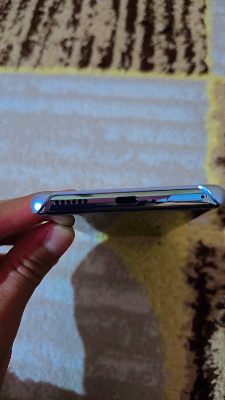 السلام عليكم جهاز كامون 40 برو فايف نضافتة 100 بل 100 كامل ملحقاتة استخدام اقل شهر السعر علا الخاص


**إذا كنت صاحب هذا الإعلان وتريد حذفه لأي سبب، رجاءا أرسل رسالة إلى الدعم الفني**