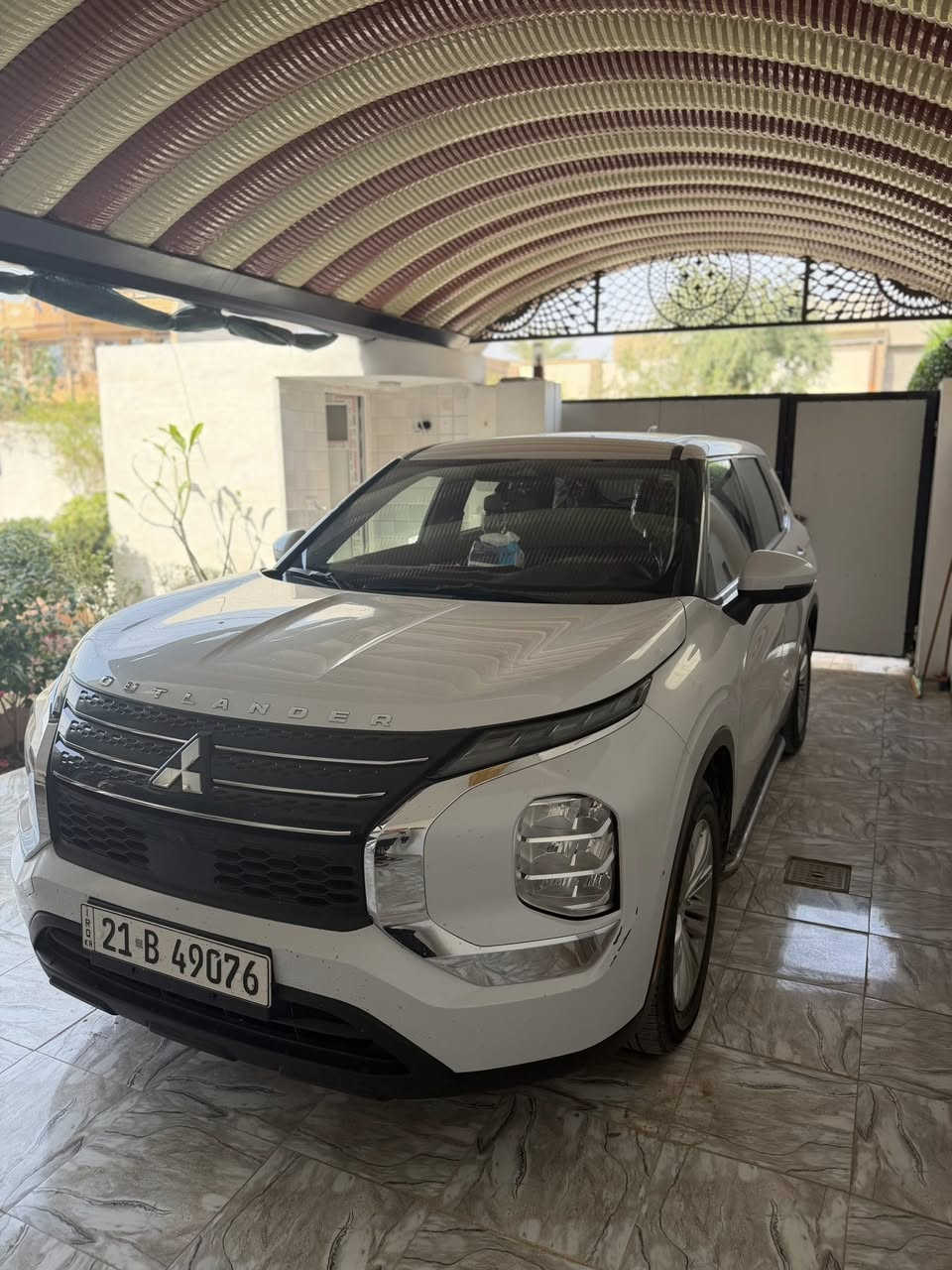 اوتلاندر ٢٣. للبيع التفاصيل خاص او اتصال***********
