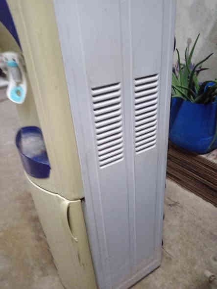 ثلاجه شغاله ١٥ الف عنوان موصل *********** /***********
