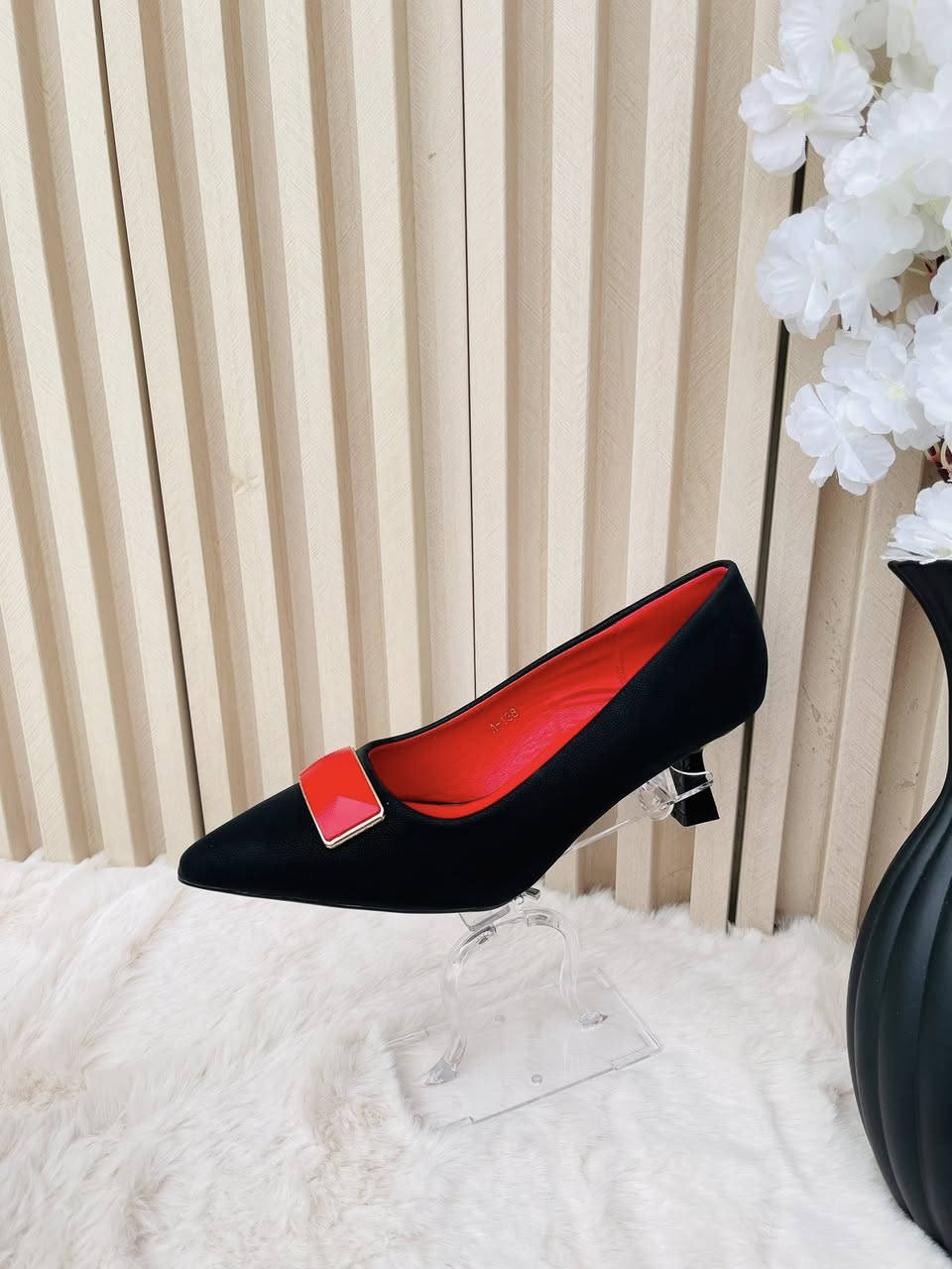 #استغلو العرض
#كعب 5سم
#كوالتي عالي جدا
#متوفر بجميع القياسات
#توصيل لكل محافظات العراق


**إذا كنت صاحب هذا الإعلان وتريد حذفه لأي سبب، رجاءا أرسل رسالة إلى الدعم الفني**