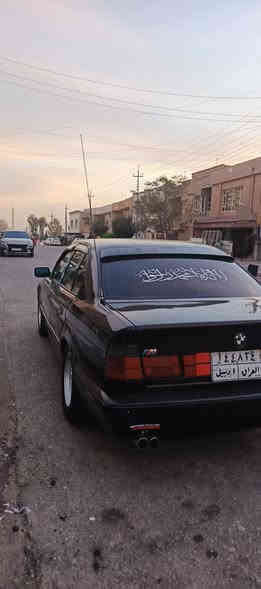 بی ئێم ٥٢٥

مۆدێل ١٩٩٢.
گێر عادی
جار جام کارەبای 
فۆرمیکە و کوشین فیئاپی عادی 
مەکینەی ٥٢٥ی دیجیتەلە 
سەیارەکە بێ لێدرانە بەس جاملخی پشتەوەی جار پەنجە ساردەکوتە
کارەبایاتی کامل مەزبوتە بە شەرت
جار تایەو ویلی نوێی سفری لەبنە 
سەیارەکە ١٨$ وەرەقە غەرەمەی لەسەرە لە دوای معمەلە دەجێریەوە
شوێن هەولێر 
*********** أربيل
