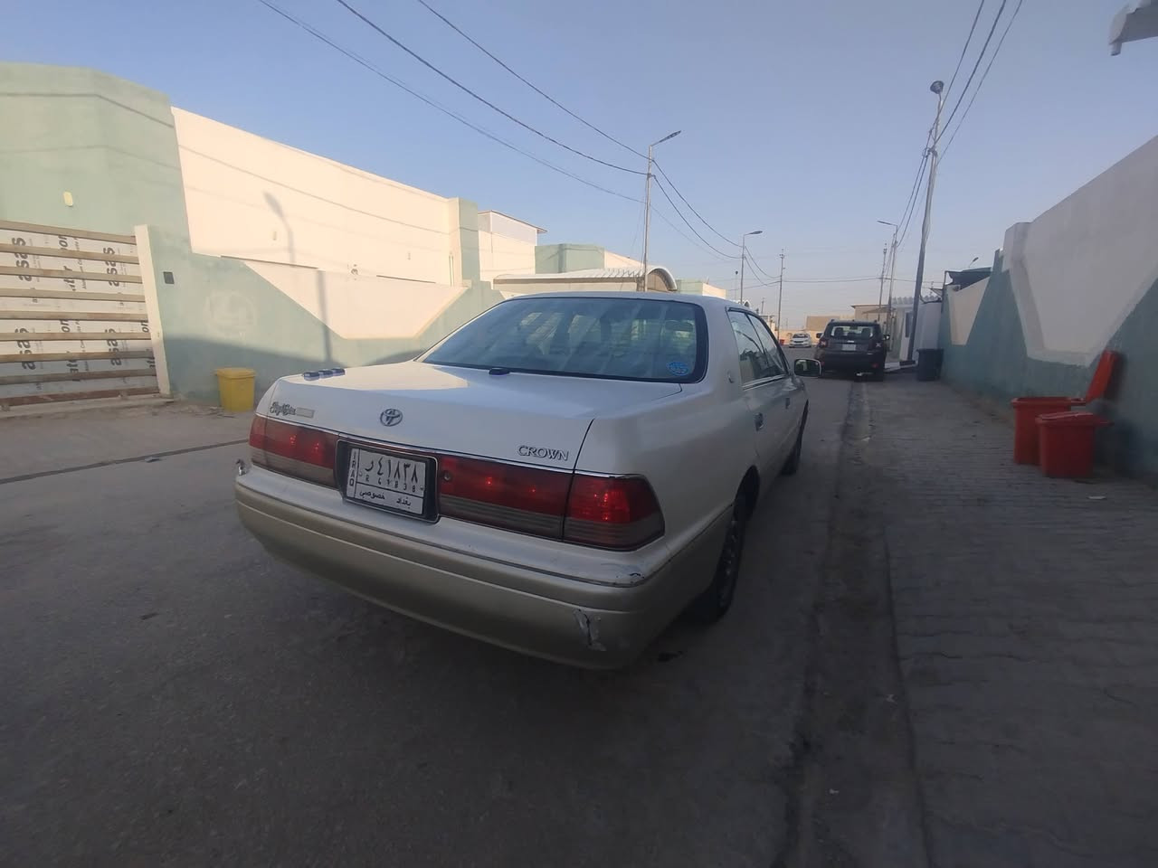 بيع مستعجل  ..  السعر ( 76  )
تويوتا كراون 1996.للبيع فقط كفاله من الكص والنقل والظربه. 

مكينه وكير 3000 vvt مكفولات حداديه نظيفه وتخم تاير نظيفه كهربائيات كله شغاله هزه جديده رقم بغداد. ستيرن كهربائي اربع كشنات كهربائي. جاهزه من كلشي انشاله. 

النجف الاشرف...  ***********
