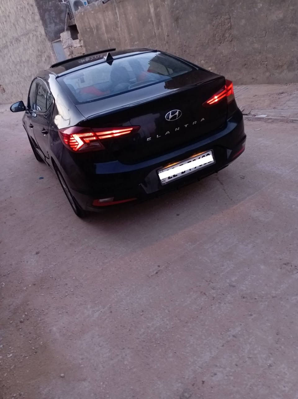سلام عليكم 
بلاااش  95ورقه 
للبيع النتره 2020
وارد امريكي 
مكينه 2000دوش 
رقم اربيل 
صبغ عام 
فول مواصفات 
فتحه تحكمات شاشه بصمه   
مكان كربلاء 
***********
