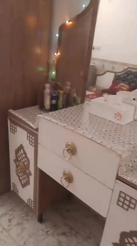 غرفه للبيع 300 ألف وبيه مجال النجف الاشرف 
***********
