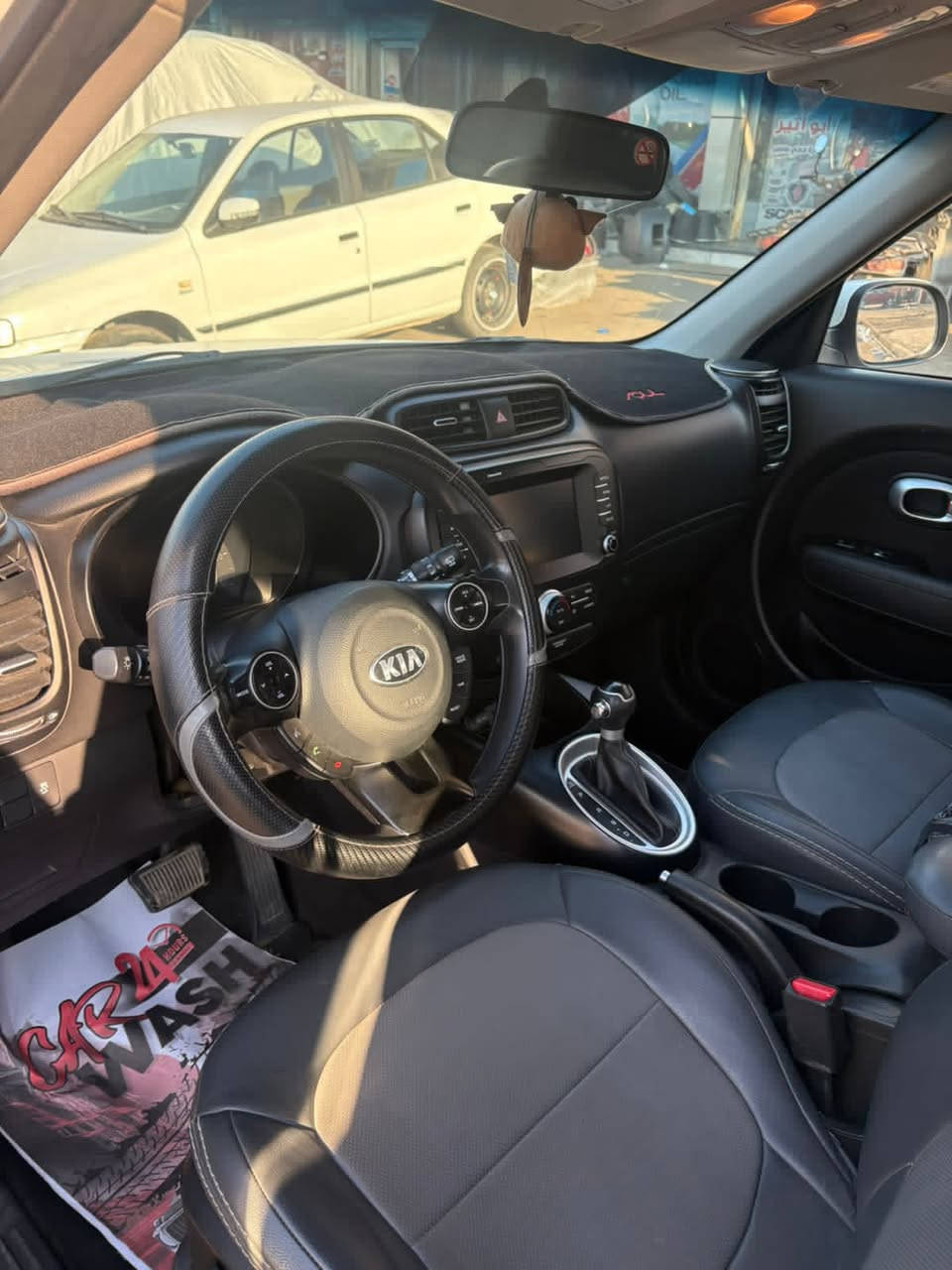 السلام عليكم 
صول ٢٠١٨ 
رقم ( اربيل ) 
اللون ابيض 
بدون صبغ 
بدون ايرباك 
حادثها مرفق مع الصور 

KNDJP3A55J7901370

السعر ١٣٠ وبيها مجال 
العنوان بغداد حي القاهرة خلف تانكي الماء 
للتواصل مع صاحب السيارة 
***********
