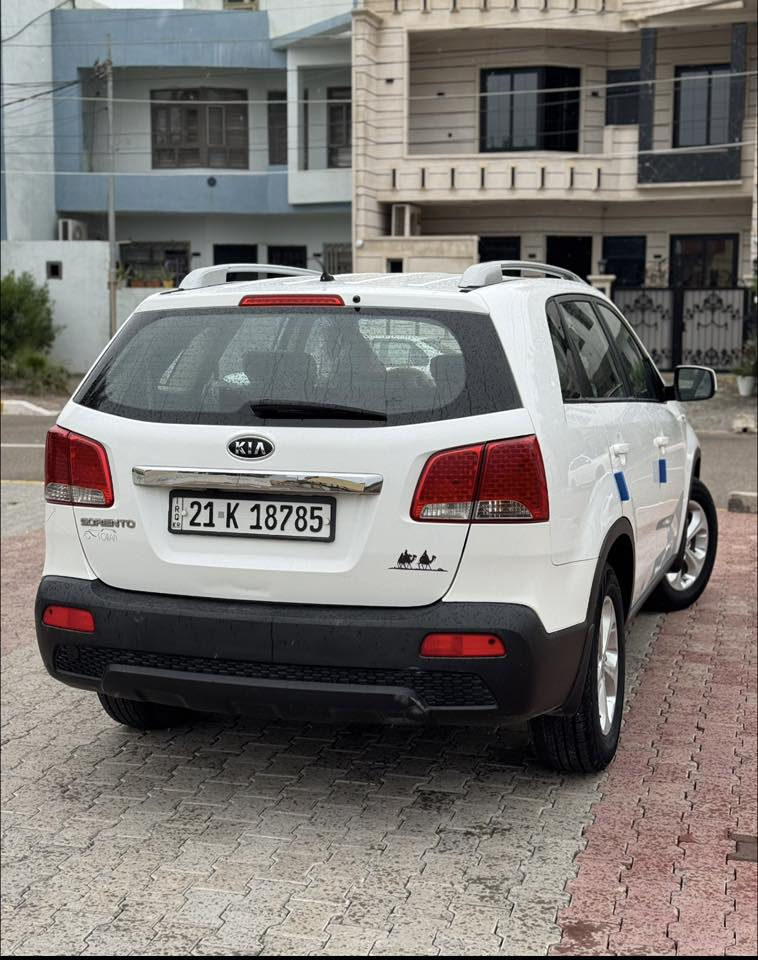 بسعر مناسب
 للبيع كيا سورنتو خليجي موديل 2012 رقم سليمانيه بسمي سنويه رقم جديد شرط التحويل سيارة خليجي بدون ضرر فقط بيها بارد حك شبر امبين بسونار كدامك مكفوله من الصبغ والضرر كفاله عامله سياره كلش نضيفه محرك كير بشرط لا صرف ولا بخار ماشيه 168 ألف حقيقي سياره مواصفات كدام عينك معروفه تخم تاير جديد صدر امامي خلفي جديد تبريد تدفئه بشرط جاهزه من كلشي وكلشي على فحص السعر 145 مكان السياره بدوز وشراي يتصل على الرقم ***********
