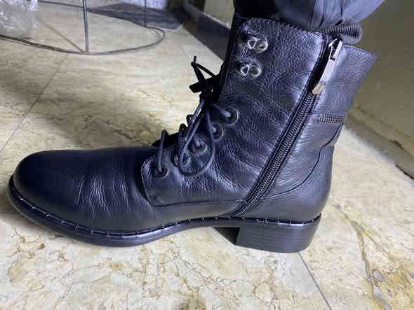 السلام عليكم 
بوت جيرمني الماني موجود ختم بي 
قياس 42
لون اسود 
سعر 35 الف 
مكاني بغداد بلديات 
رقمي *********** اتصال او مراسله واتساب 
يوجد توصيل بغداد و محافظات
