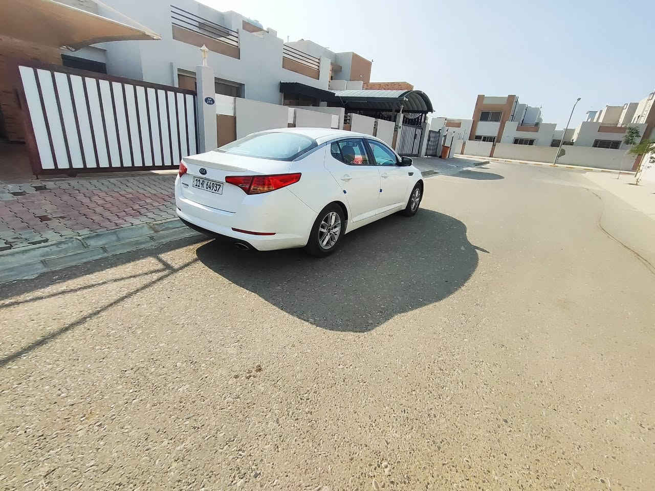 سلام عليكم كيا اوبتيما خليجي شركه دوليه مكفوله من صبغ والبارد ومكينه وكير مكفولات تبريد قطعتين تحكم ستيرن جهتين شفتات ستيرن محرك 2000دوش رقم بغداد ماشيه 67000 بعده على وضع شركه رقم هاتف *********** عنوان بغداد البلديات سعر 158ورقه
