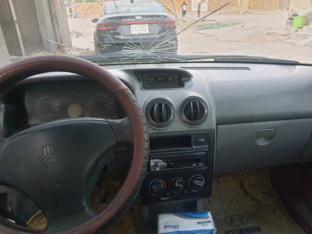 سنوية نافذة ب٢٠٢١ رقم قادسية 
عليها غرامات ٢٩٠ الف تستقطع من المبلغ ..
الكير بي الثالث يفلت .. 
المحرك لا تبخير ولاتتقيص ..
التبريد شغال منظومة كاملة جديدة ..
العنوان النجف الاشرف/الكوفة /السهلة
للاتصال 
*********** النجف, العراق
