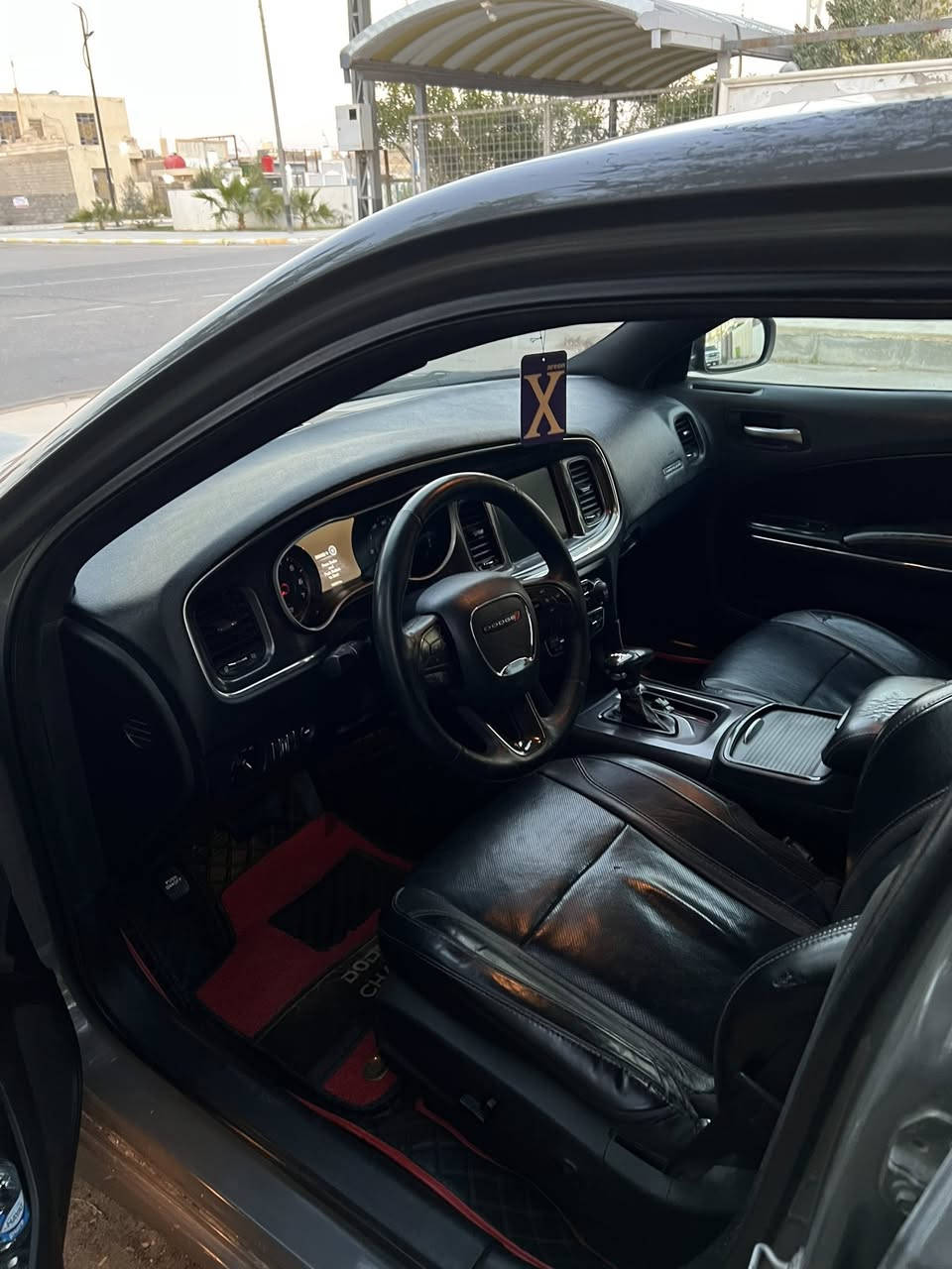 چارجر 2017اصل 6سلندر
فول مواصفات،رقم بغداد باسمي
مصبوغة بدون قماره(اثر دحجات بالصفاح)
حادث امريكا جاملغ السايق،ومحدث بنيد ابو الفتحه
مكان السياره الناصريه
السعر:180$
***********
