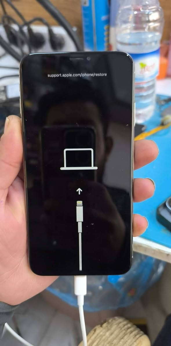 عادة نشر بسبب الوعود الكاذبة سلام عليكم ايفون اكس ماكس ذاكره 256 بطارية 100مبدلة وكع مني وطلعتلي هيج بل شاشه ما اعرف شنو عطله قيم بل يرضي الله***********
