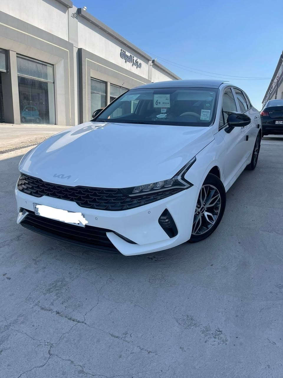 السلام عليكم
كي فايف خليجي 
موديل ٢٠٢٣
رقم شمالي 
سنويه جديد
هزه جديد
شرط التحويل 
السياره مكفوله من ضرر وصبغ
ماشيه 32 كيلو متر 
المواصفات 
كشنات جلد 
كشن كهرباء 
كشنات تدفئه
بانوراما 
لايتات ليد امامي 
حساس امامي 
حساس خلفي 
رادار جانبي 
اشاير بل مري 
قطعتين تبريد 
وباقي المواصفات المعروفه 
.
العنوان الموصل 
لمعرفه السعر الاتصال على الرقم 
***********
***********
