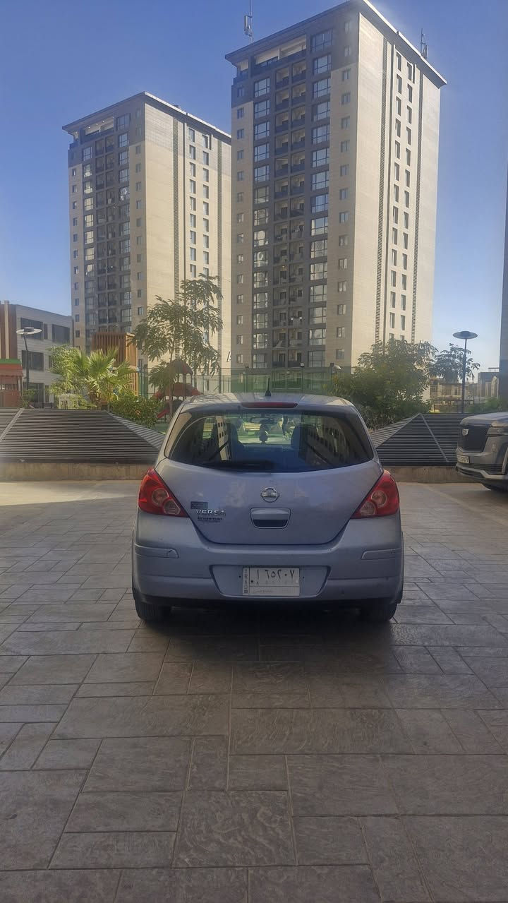 نيسان فيرسا  ٢٠٠٩
ماشية         ١٢٦
وارد مكسيك 
انا المستورد  والحائز 
السارة عندي من ٢٠١١
حادثها بالمكسيك جامغ وبنيد 
هنا في بغداد  صار حادث في الباب الامامية 
والخلفية من الجهة المقابلة للسائق 
وتم ابدالهما بابواب اصليه 
السعر.              ٦٧.  ورقة 
المكان بغداد حي الجهاد  مدينة النسيم


**إذا كنت صاحب هذا الإعلان وتريد حذفه لأي سبب، رجاءا أرسل رسالة إلى الدعم الفني**