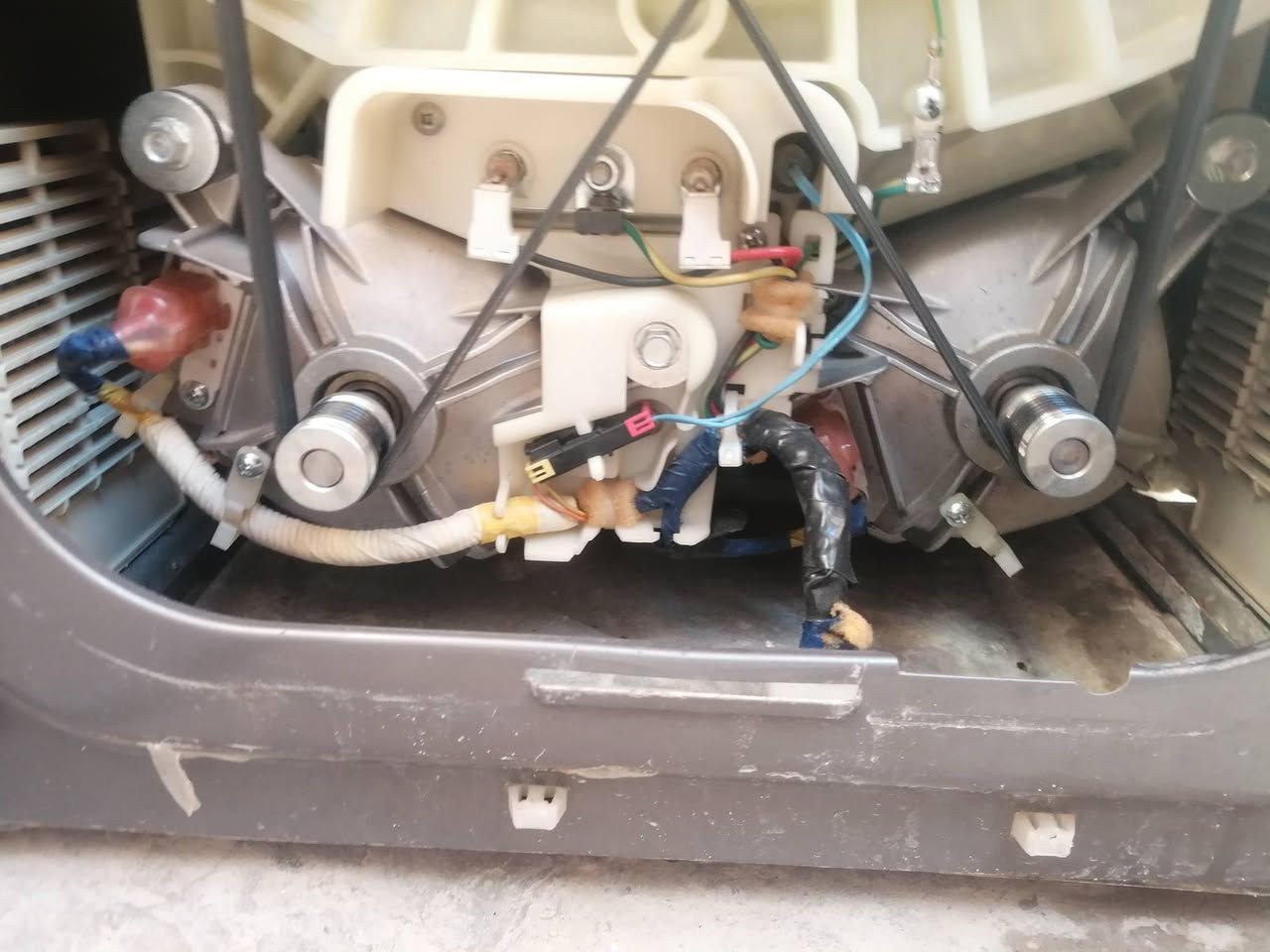 غسالة سامسونج ٩ كيلو اخت الجديدة بس بيها عاطل السعر ١٠٠


**إذا كنت صاحب هذا الإعلان وتريد حذفه لأي سبب، رجاءا أرسل رسالة إلى الدعم الفني**