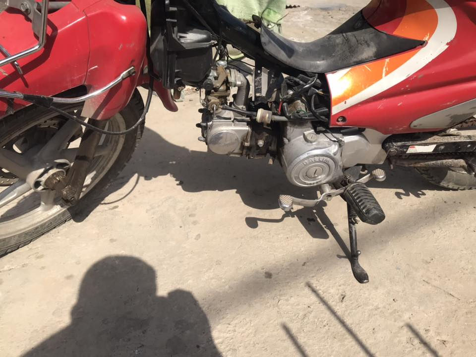 دراجة سيرفز البيع بسعر ٣٠٠ وبيه مجال  مكاني بغداد  رقم الهاتف ***********
