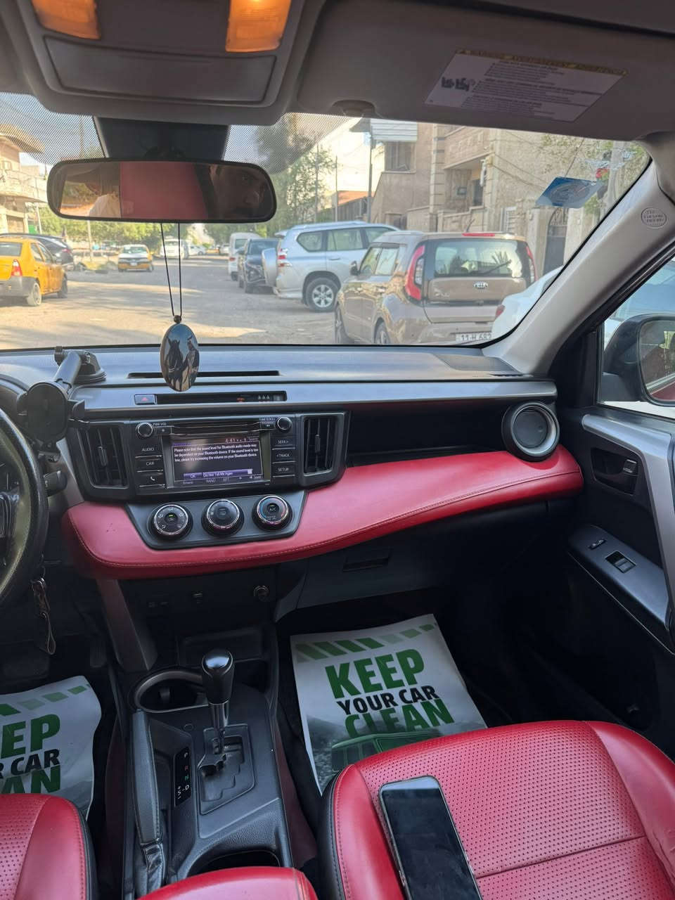 للبيع RAV 4 2018 امريكي
رقم بغداد سياره ب اسمي 
حادث خشم بنيد بدون دواخل 
صبخ بيه بنيد وبيه بارد شي بسيط
سياره مال بيت جديده 
تخم تايرات جديد 
باتري جديد 
عبوه فيت بم جديده كامله 
تبريد ثلج مراوح جدد 
مكينه مملعوب بيه ابد 
عندك بس الكير جان بي هاف وسويته رجع بلادي 
ترايك للبصره تطلع بيه 
رايده ١٧٥ ورقه 
رقم ***********
