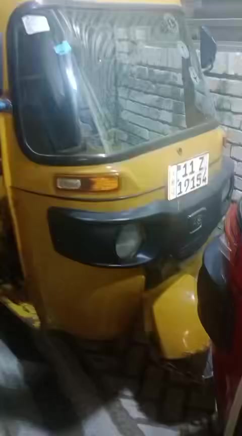 تكتك ١٨رقم نكليزي تحويل ثاني يوم  مصبوغه كلها سعر ٤٦٠٠رقم لهاتف *********** مكان بغداد مدينه صدر قطاع١٨
