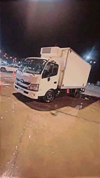 السلام عليكم اطلع كراوي جميع محافظات و داخل بغداد و سياره جديده و انكر   ***********
