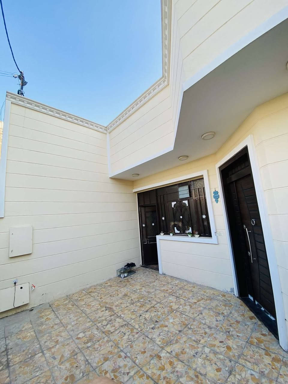 المساحة 160م
بناء طابوق

طابق واحد 

البيت بناء جديد واستخدام قليل كلش

الدار (( زراعي)) او بدون اثاث ✔️

لل اسفسار اكثر ال اتصال على رقم الهاتف

 ***********
