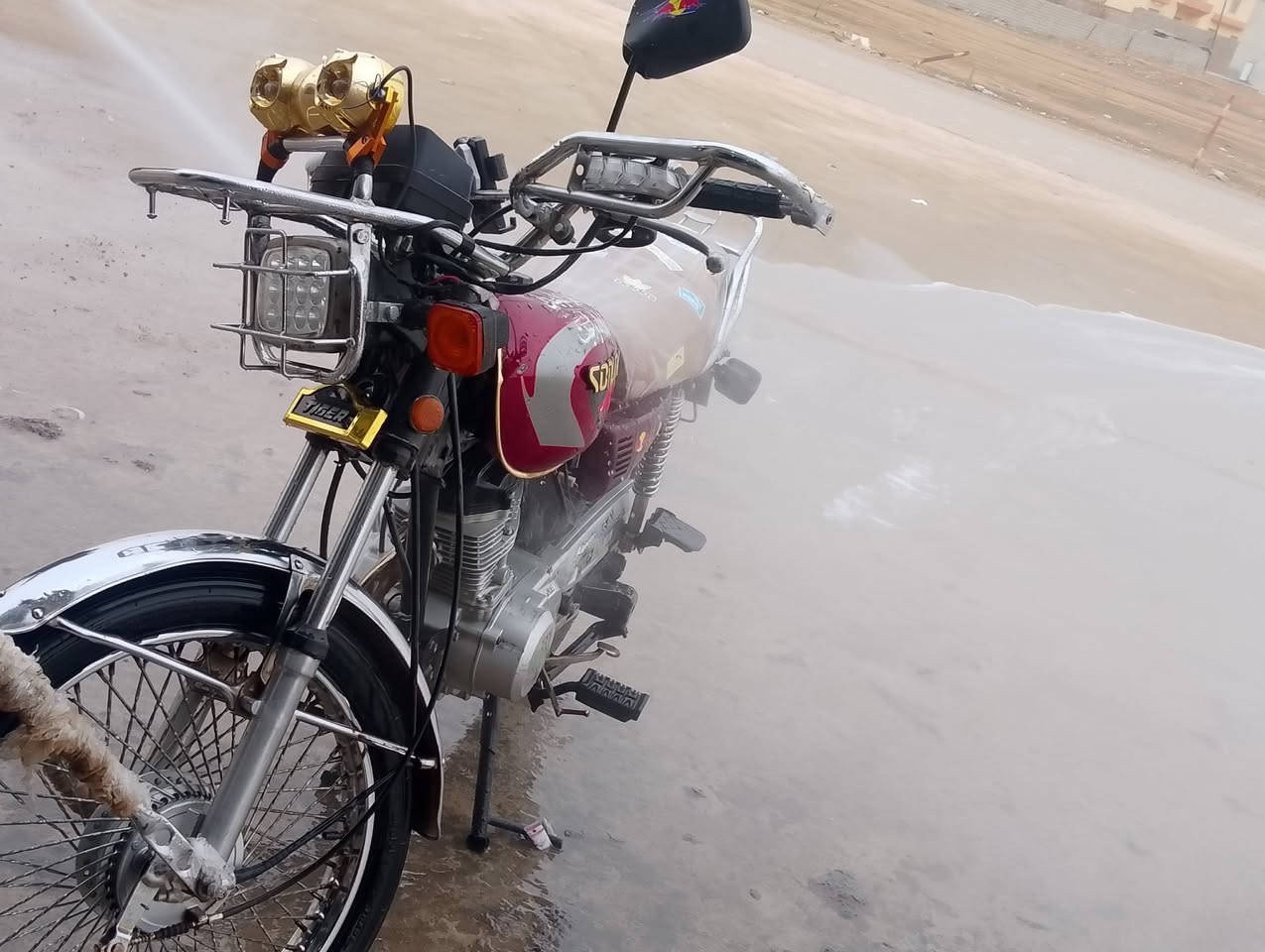 السلام عليكم مراوس بقفاز وانطي فرق


**إذا كنت صاحب هذا الإعلان وتريد حذفه لأي سبب، رجاءا أرسل رسالة إلى الدعم الفني**