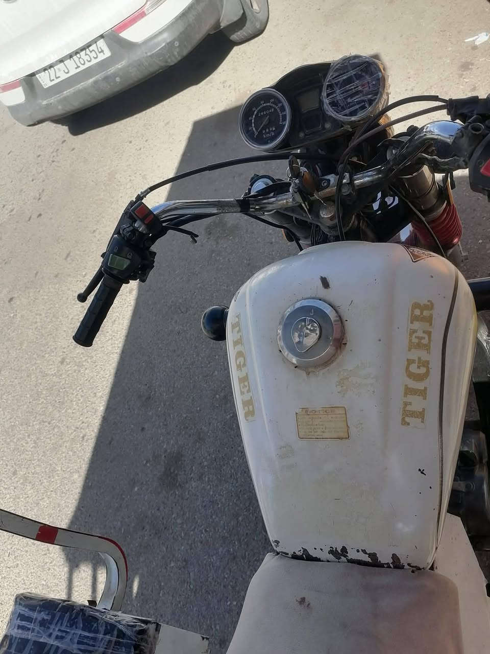 سلام عليكم ستوته للبيع دبل اكسل موديل ٢٠٢٠ كامل شغاله كهربائيات فول السعر ٩٧٥ وبيها مجال قليل مكاني كركوك خاص مااجاوب
***********
***********
