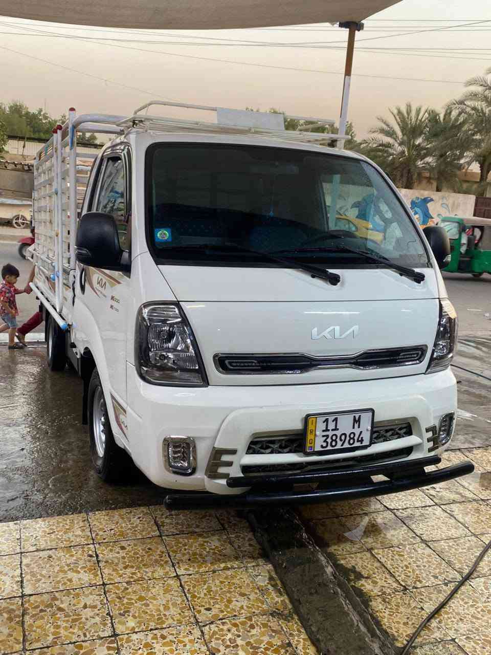 السلام عليكم كيا موديل 24 مكفوله من كولشي السياره باسمي عارضها 155 وهذا رقمي *********** علما السياره بدون محجر
