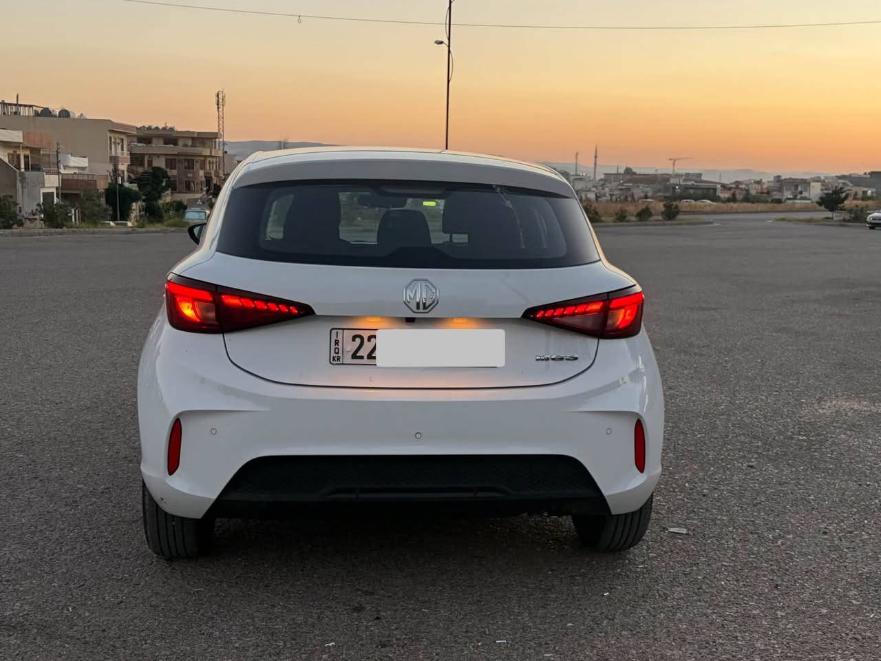 MG 3 2025 
سەیارەکە کلینە و هیچی نیە زەمانی ٦ سالی شەریکەی ئێمجی هەیە تەنیا ٢٢ هەزار رۆیشتووە زۆر تازەیە و هیچ مەسرەفێکی تێدانیە  تەحویل و غەرامەی بەشەرت تەنها ١٠٢ و مەجالێکی زۆر کەم بۆ پەیوەندی *********** السليمانية, العراق
