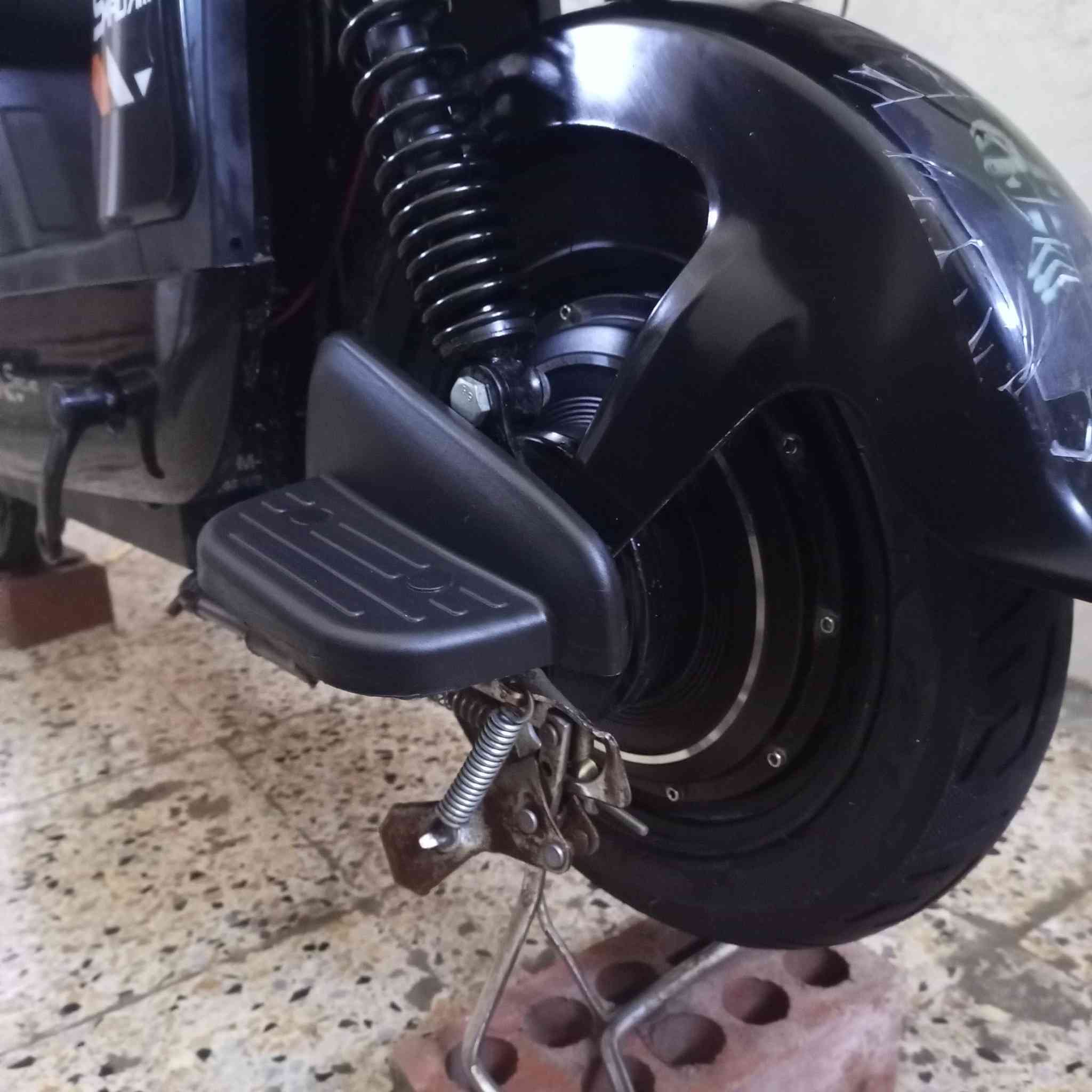 للبيع
دراجه شحن 
حجم 14
سرعه 99
تمشي 30_35كيلو
اربع بطاريات
شاحنة تفصل اوتوماتيك من يكمل الشحن
السعر 320 وبي مجال
استفسار ***********.اوخاص
