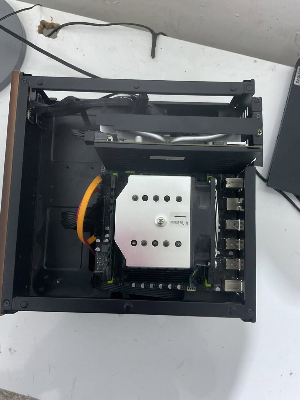 كيس للبيع
E5 2670 2.3ghz 12core 
مبرد عملاق 6 انابيب 
Ram 16gb 8*2 ddr4
M.b x99 p4
Gpu rx 580 8gb 
Power 600w flux itx
Ssd 256 
Case nas n4 
يتوفر توصيل 
السعر 320 الف


**إذا كنت صاحب هذا الإعلان وتريد حذفه لأي سبب، رجاءا أرسل رسالة إلى الدعم الفني**