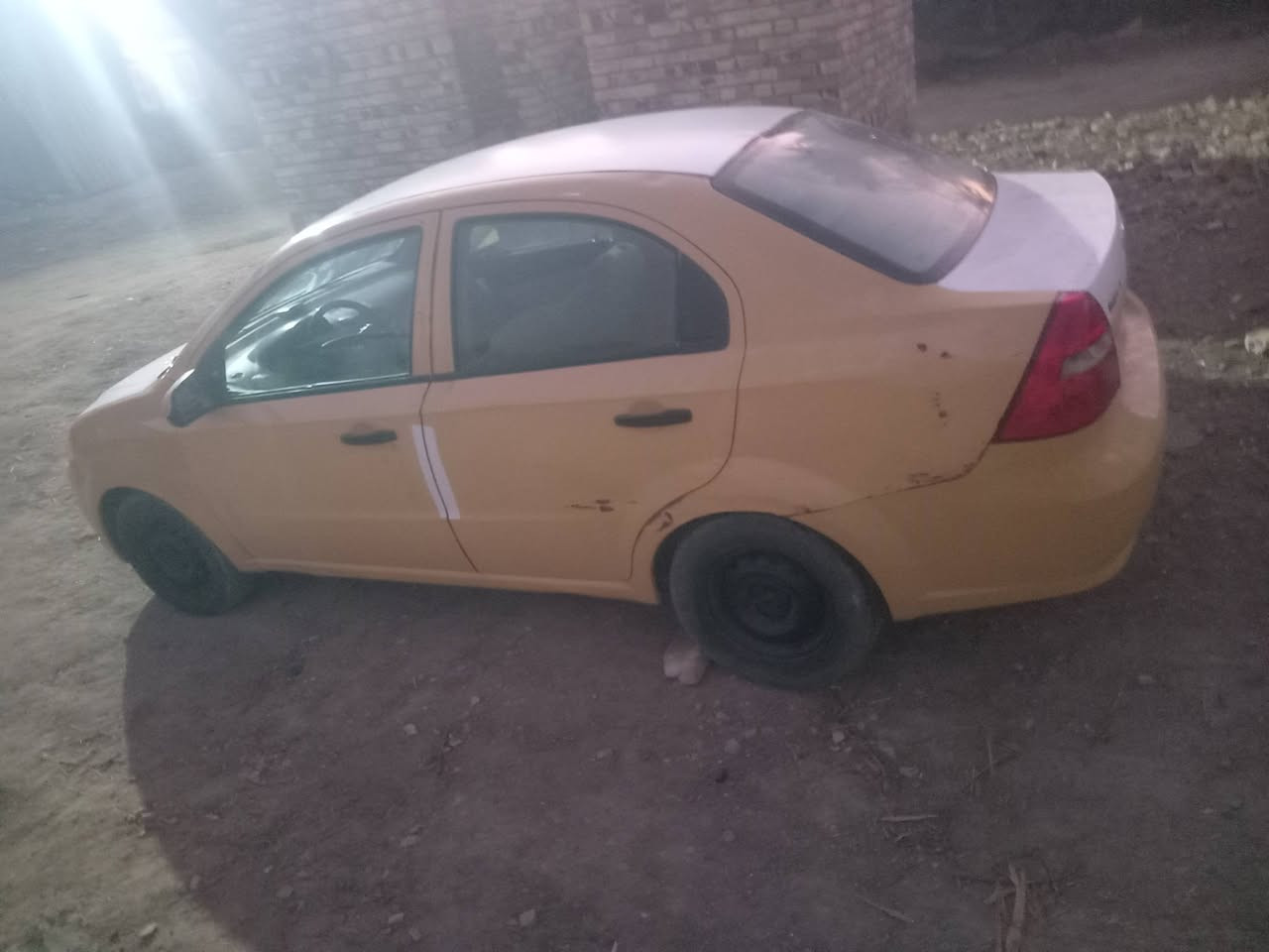 السلام عليكم من رخصة مدير الكروب المحترم افيو موديل 2011 رقم بابل سياره مكينه وكير جديد تخم تاير جديد حداديه نص عمر بور عاطل سياره مال جناي خير من الله سعر 43 وبيه مجال العنوان بابل كفل *********** غير متواجد عل فيس
