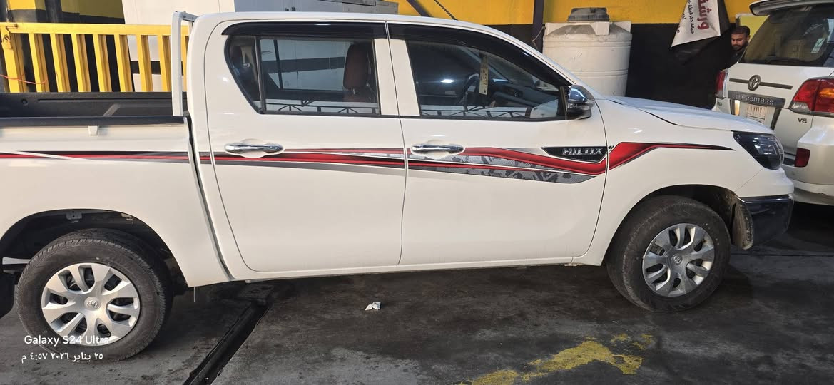 سلام عليكم بيكم هايلوكس موديل 2025 سياره وضع شركه ساز كير عادي السعر  255 رقم بصره رقم الهاتف ***********
