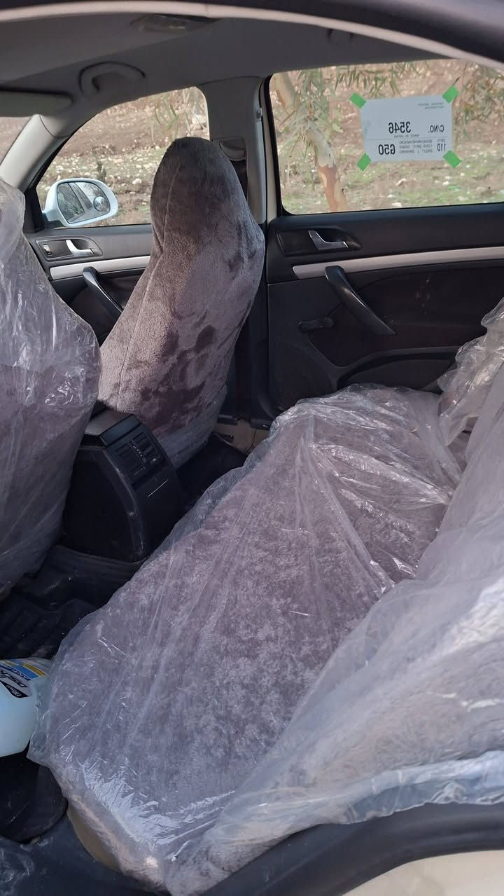 سکۆدای ئۆکتافیا مۆدێل 2013 مەکینە تۆربۆی شەش گێڕ گێڕو مەکینە و تەبریت بە شەرت سەرف و دوکەڵ و بوخاری نیە سەیارەکە مەزبووتە و ماڵی دۆستە هەموو گیانی بە شەرت سەیارەکە تەکسی بووە کراوە بە خسوسی سەنەوی تا ٢٠٣٠ تازەیە بۆیاخێکی شوشەی کراوە بەس بۆیاغەکەی ٤٥۰ هەزاری تێچوە لە کەرکوک کراوە شتی دەرەجە یەک
نرخی66 گەڵاو مەجالێ برایانە 
شوێن چەمچەماڵ 
ژم. ***********
