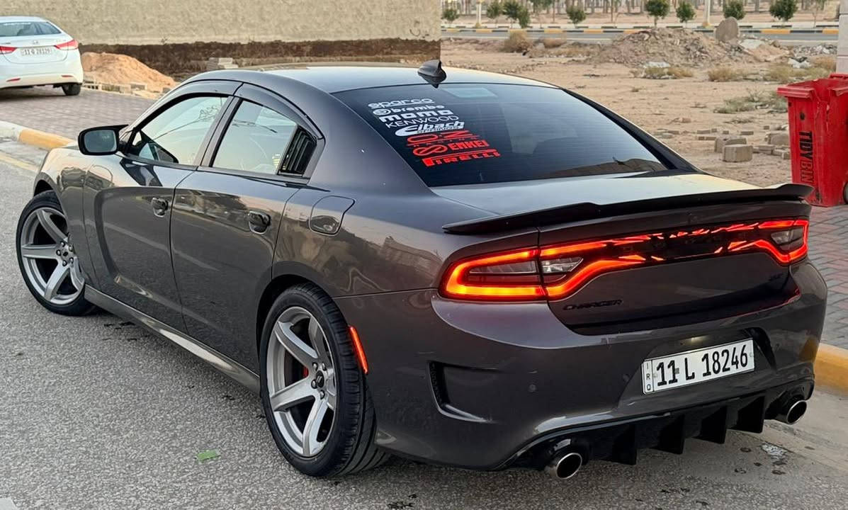 السلام عليكم للبيع دوج جارجر موديل 2021اصل وارد امريكي حادث جاملغ وباب صبغ وجاملغ الثاني صبغ فقط ولباقي مكفوله فئه GT فول عدا الفتحه شاشه كبيره كشنات حضن كهراء شفتات حساسات خلفيه ماشيه 21 حقيقي السياره ستخدام شخصي السياره جديده وجاهزه من مكينه3600 وكير وحداديه وتخم تاير وتبريد كله جاهز ما نقص برغي رقم بغداد نكليزي سنويه مجدده هزه جديده مداور ثاني يوم
 للاستفسار اكثر
 اتصل***********
السعر /197 مع مجال قليل للشراي
عنوان السيارة كربلاء المقدسة
