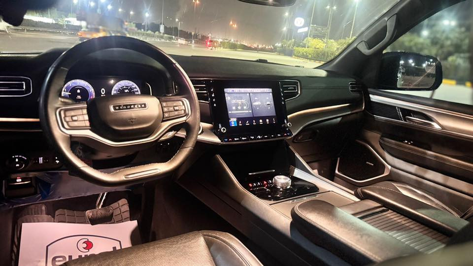 JEEP WAGONEER, SERIES III 
 
بيع مستعجل!
جيب  واجونير 2024 
تظليل سنوية 
رقم اربيل ب اسمي ثاني يوم احولك .

 
سعرها 41،500$ 
مكان السياره بغداد 

ماشية 34،000 كيلو

 فول مواصفات للاخير اعلى مواصفات بيها داخل اسود كشنات Vip منفصل محرك 5.7 ثمانية سلندر تنفس طبيعي  

موديل : 2024

مواصفات 

*بصمة 

*بانوراما على طول السقف  يعني فتحتين سقف 

*كشنات جلد منفصل 

*كشنات كهربائية 

*كشنات تدفئ وتبريد 

*تدفئ بالستيرن  

*رادر امامي 

*رادار جانبي 

*شاشة حجم كبير 

انظمة مساعد السايق

*دفع رباعي 

*دوسات كهرب 

*نظام الركن الالي 

*تشغيل عن بعد 

*خزن كشنات ثلاث وضعيات

*سستم صوت من الشركة الامريكية الفاخرة McIntos

مواصفاتها ماتخلص 

السيارة كلين بدون حادث   انطخت هنا بل عراق صبغ نص جاملغ جهة الصدر بدون ارباك طخة خفيفة كلش
 
للاستفسار:
***********
