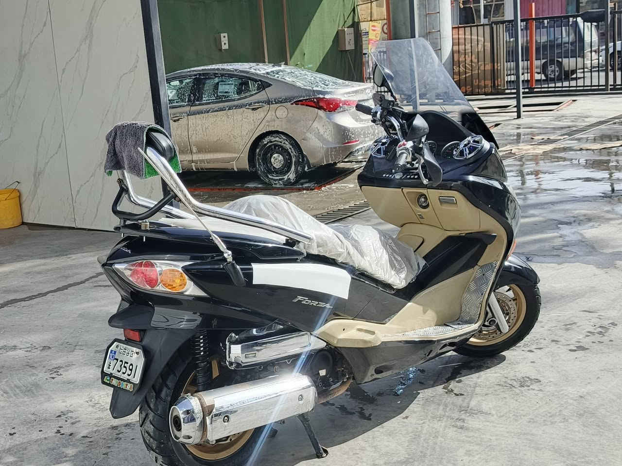 سلام عليكم فول مواصفات مبيه حيل يومية كاتب مواصفاته 
الجناي يعرفهن مكفولة كلجات ومكينة 
سعرها ١٧ بيه مجال للشراي مكاني بغداد سلمان باك 
استفسار واتساب 
***********
