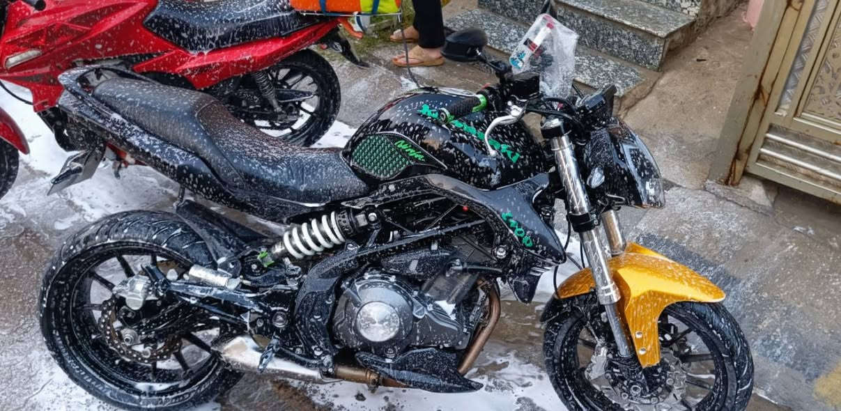 السلام عليكم بنلي ٣٠٢ (302 s) للبيع نقد

 وقسط ومراوس

الدراجه مرقمه سنويه باسم الشركه الدراجه ماشية ٢٢ الف 

دراجه نضيفه بمعنى الكلمه دراجه مكفوله كير مكينه كهربائيات  بيهه نواقص بسيطه جدا 

شلعه معدل تاكل الكاع الدراجه تقفل ١٩٠ سرعتهه صوت رياضي 

دراجه معروفه بوزنهه الثكيل ورزانتهه وقوتهه بلشارع 

الجنايه مالتهه يعرفون شحجي هيه مكينه ٣٠٠ بس من تصعدهه تحسهه اكبر بيهه معدل وشلعه يخبلن 

رحمه لوالديكم الميعرف بيهن ليجيني لو يجيب واحد خبره 

ويا لو ليشلع كلبي رحمه لوالديكم

مكاني بغداد حي الجهاد 

متوفر خاص وواتساب فقط 

سعرهه 4750 نقد والاقساط متوفر ومراوس بغداد, العراق


**إذا كنت صاحب هذا الإعلان وتريد حذفه لأي سبب، رجاءا أرسل رسالة إلى الدعم الفني**