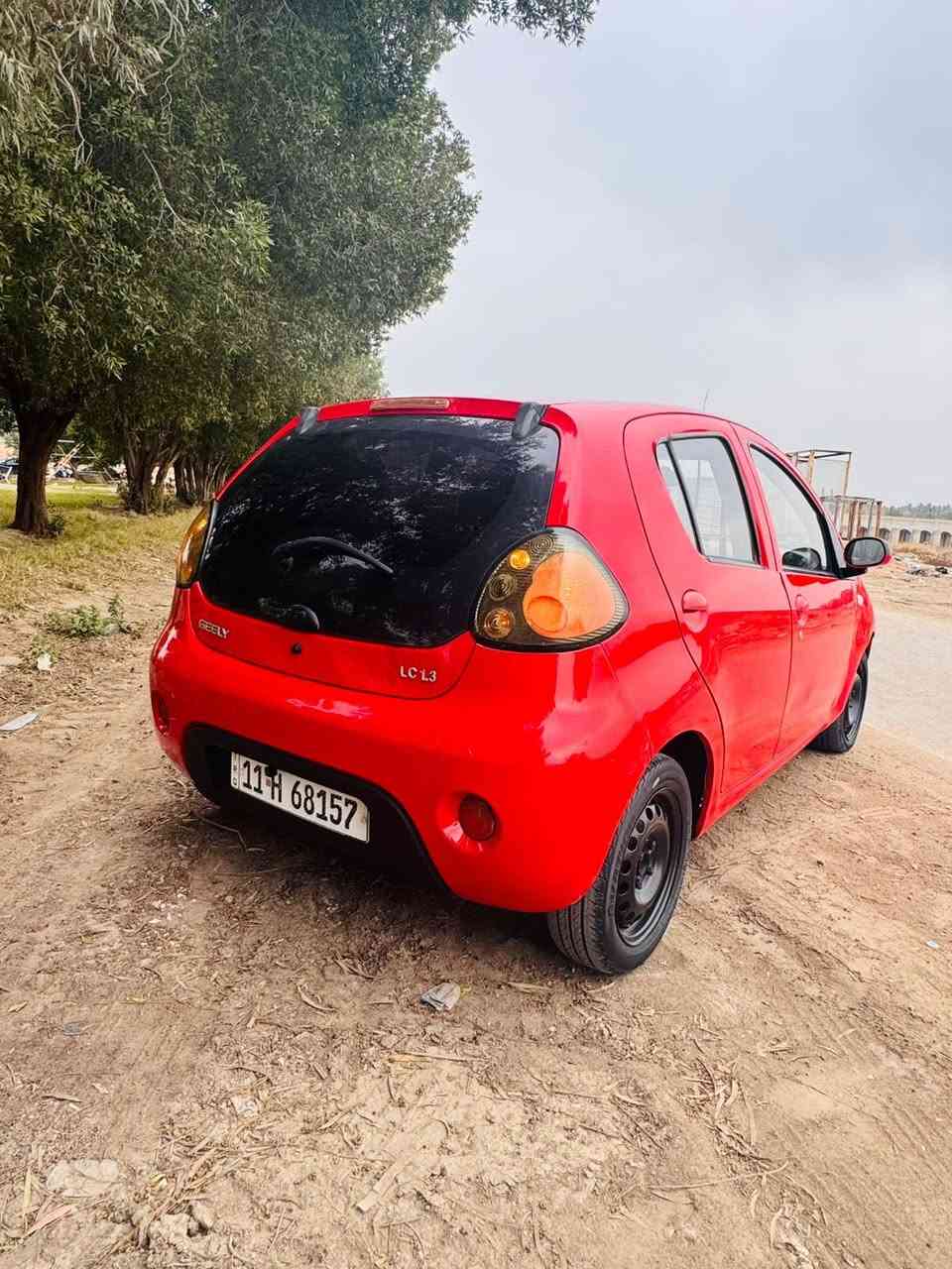 السلام عليكم
باندا الشركة العامة 
ماشية 78

موديل 2012

رقم بغداد  أنكليزي 

گير اوتو 

جاهزة من كلشي

مكينة 

گير 

حدادية

تخم تاير 

شاشة 

كامرة

مري كهرباء 

مكاني بابل مسيب

***********
هادي آل شافي.  ***********
