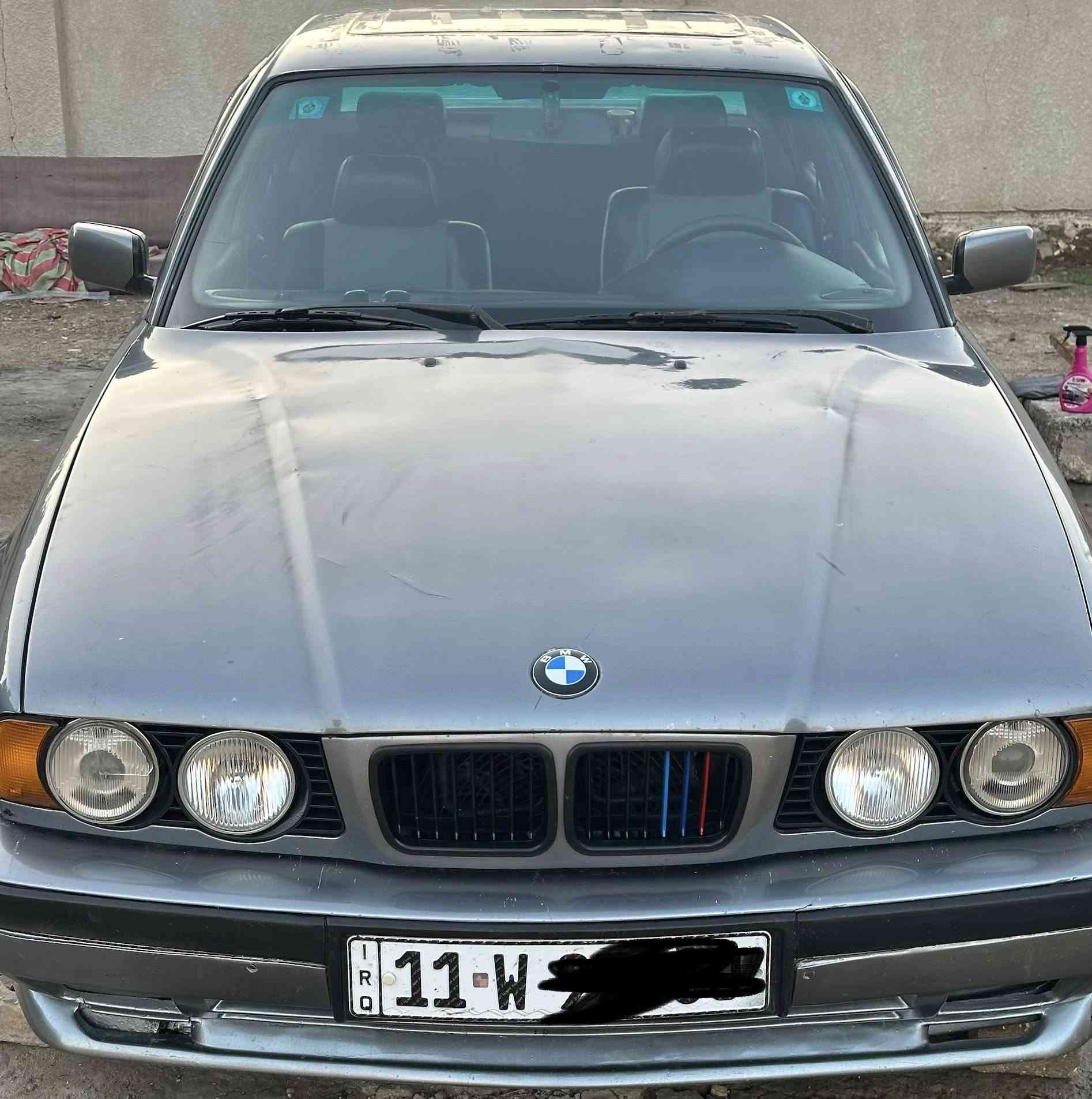 السلام عليكم 
للبيع او مراوس  كاسح 
حجم 525  مكينه 28 كير عادي
تخم تاير اندنوسي 
تبريد شغال 
صدر  خير من الله 
رقم بغداد. باسمي السياره 
سعر 58  و بيها مجال 
رقم الهاتف *********** عنوان بغداد حي العدل
